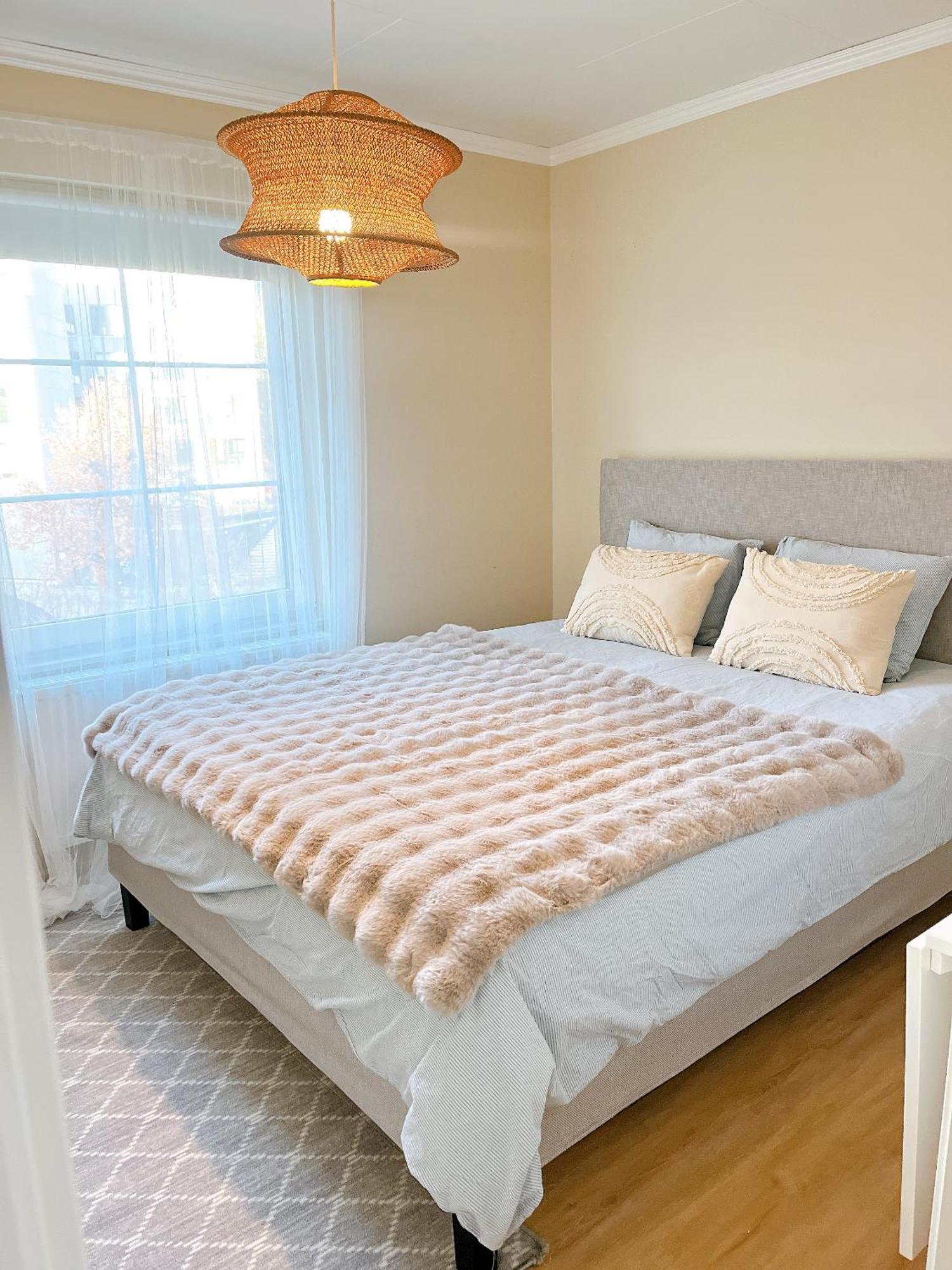 Charming Apartment In A Red House In 스톡홀름 외부 사진